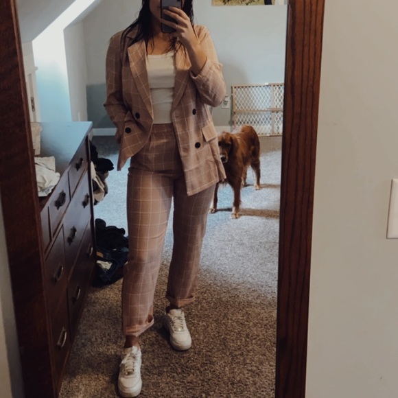 ❗️SOLD❗️Blazer + Trouser Set - Picture 5 of 10